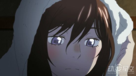 经过接触,桐山慢慢地从阴影中走了出来