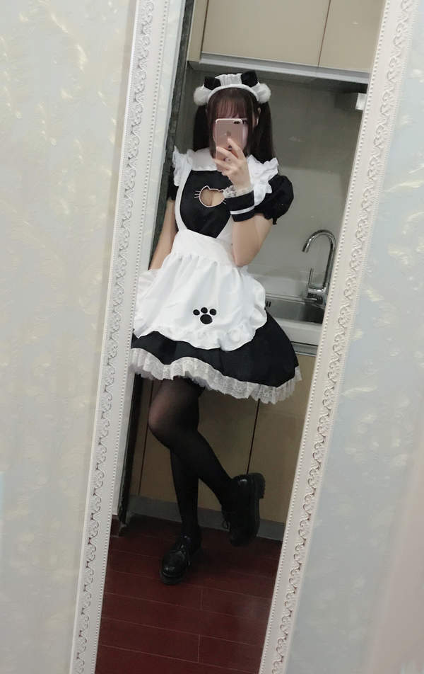 国庆长假美女福利图赏 阳光下小憩的小姐姐美如画(图)