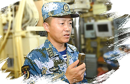 《深海利剑》原型张学东:驭鲸蹈海铸利剑 曾绝地求生