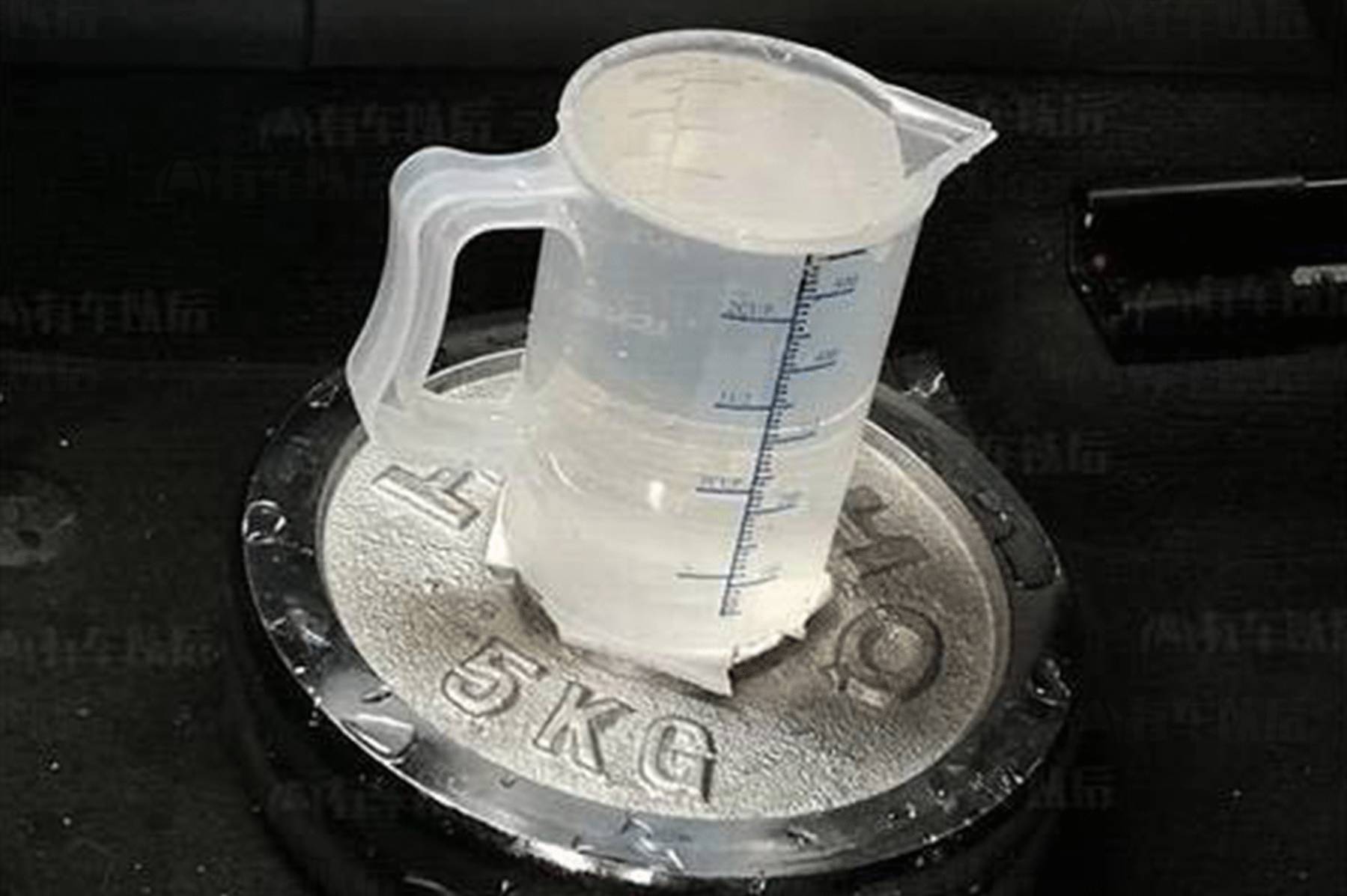 【实测】这车号称平民“法拉利”，看上去值50万，坐上去值多少？