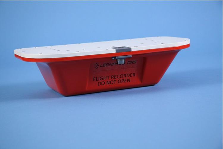 新型黑匣子终于出现了,飞机海上失事后它更易