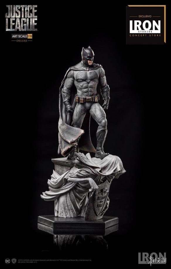 正义联盟超逼真蝙蝠侠模型完美还原性感腹肌