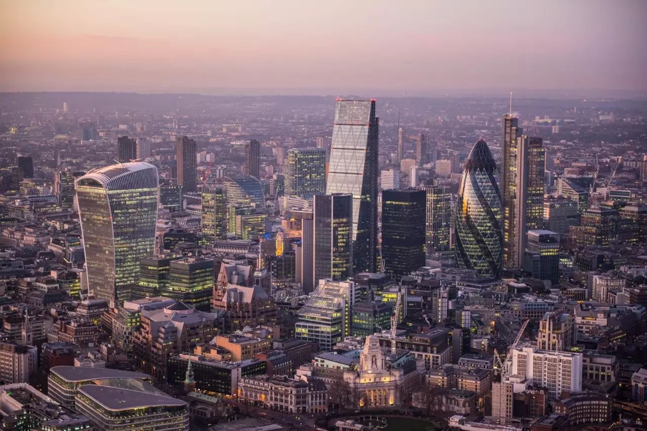 伦敦一区金融城神盘: 首付7万镑,旁边就是小黄瓜__财经头条