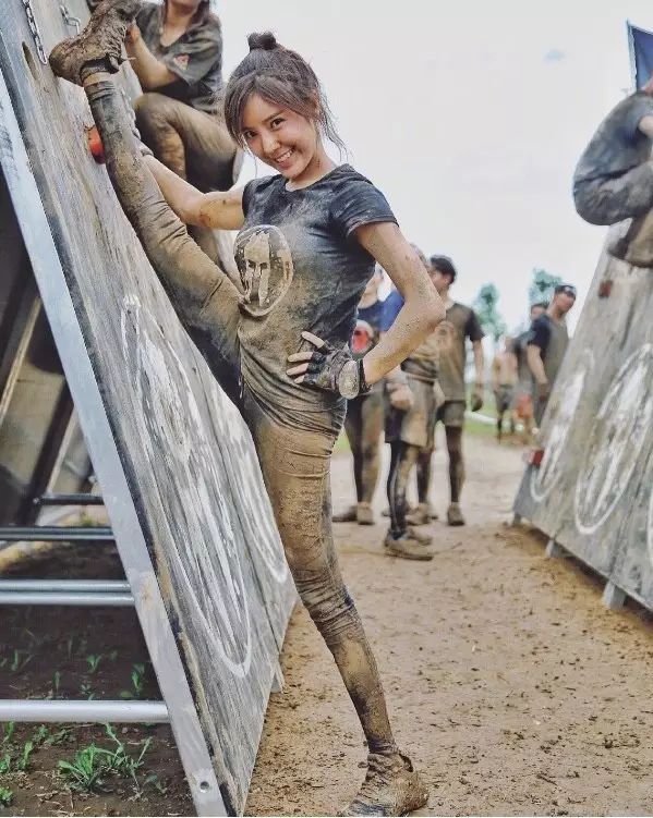 从性感校花,发福,再到健身女神进军好莱坞,这个"网剧