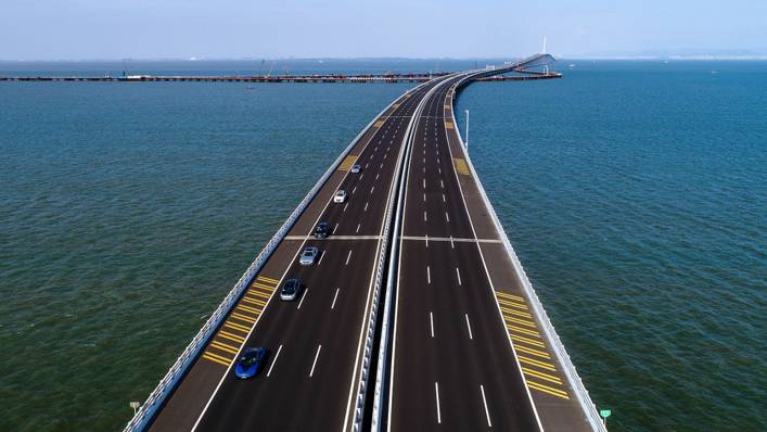 关于驾驶乐趣这件事，BMW加上一个i依然在线