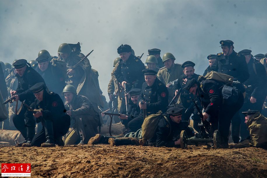 在伟大卫国战争中,苏军海军步兵以作战英勇顽强闻名.