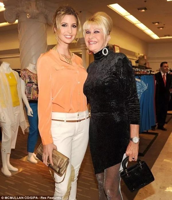 伊凡娜与女儿伊万卡反观梅拉尼娅,授权发言人发布的声明强调了几个