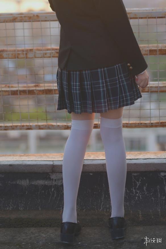 每日福利送不停 那么多的白丝美腿都是女装大佬吗?