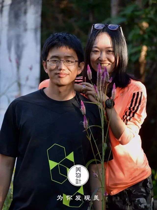 钟晓雨,就是这些勇者里的一个.辞职,休学,奔赴远方,做红