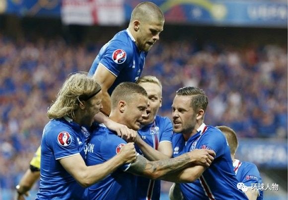 人口只有33万,教练是牙医,这个国家的足球队凭