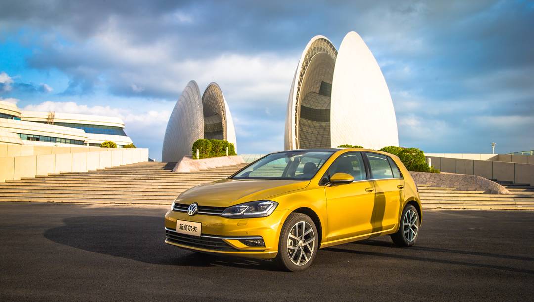 大众神车新款升级独立悬挂，老车主哭晕在厕所～