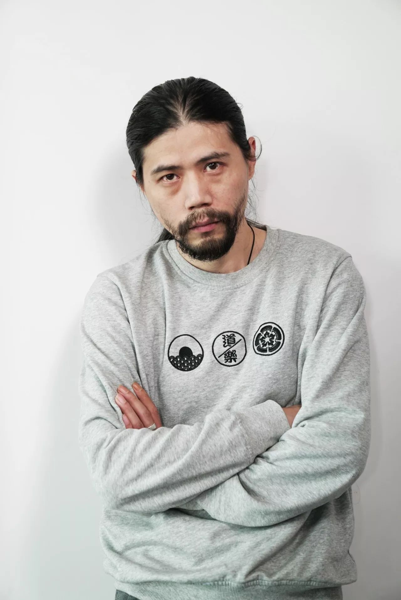 四味毒叔 | 63岁的成龙如何超越36岁的成龙?