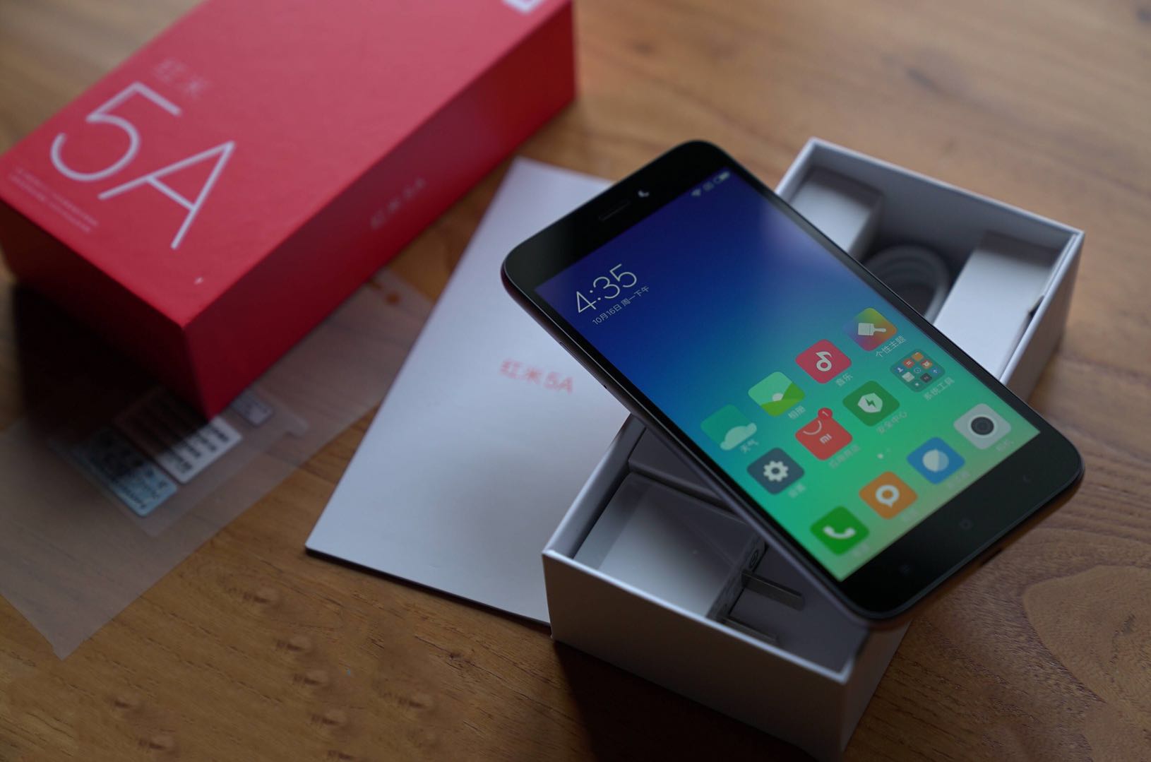 小米最贱手机来了!红米5a:骁龙425 miui9系统 售价599!