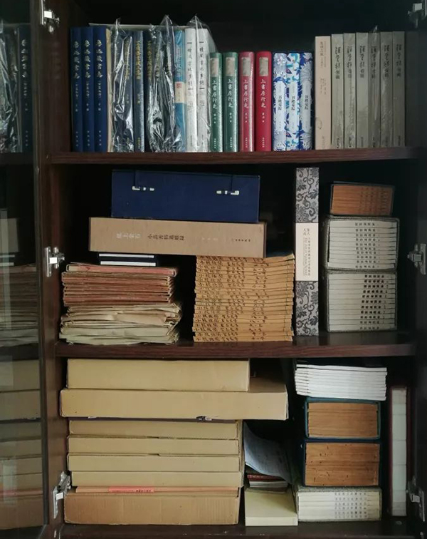 图书批发行业动态：新趋势与挑战