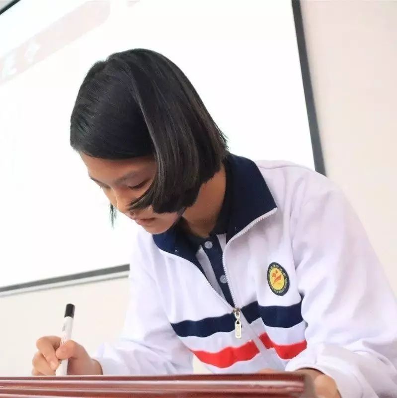 诗词大会进行时|这名罗村二中学生六年级就会300多首诗词