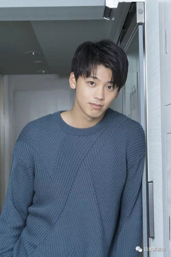 新田真剑佑是千叶真一的儿子(没错就是那个演过《风云雄霸天下》的