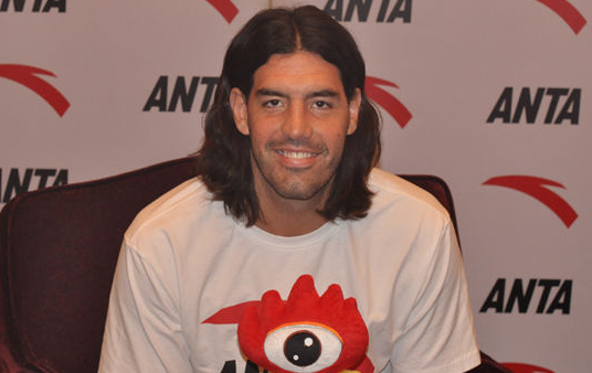 斯科拉:不在乎谁是球队老大