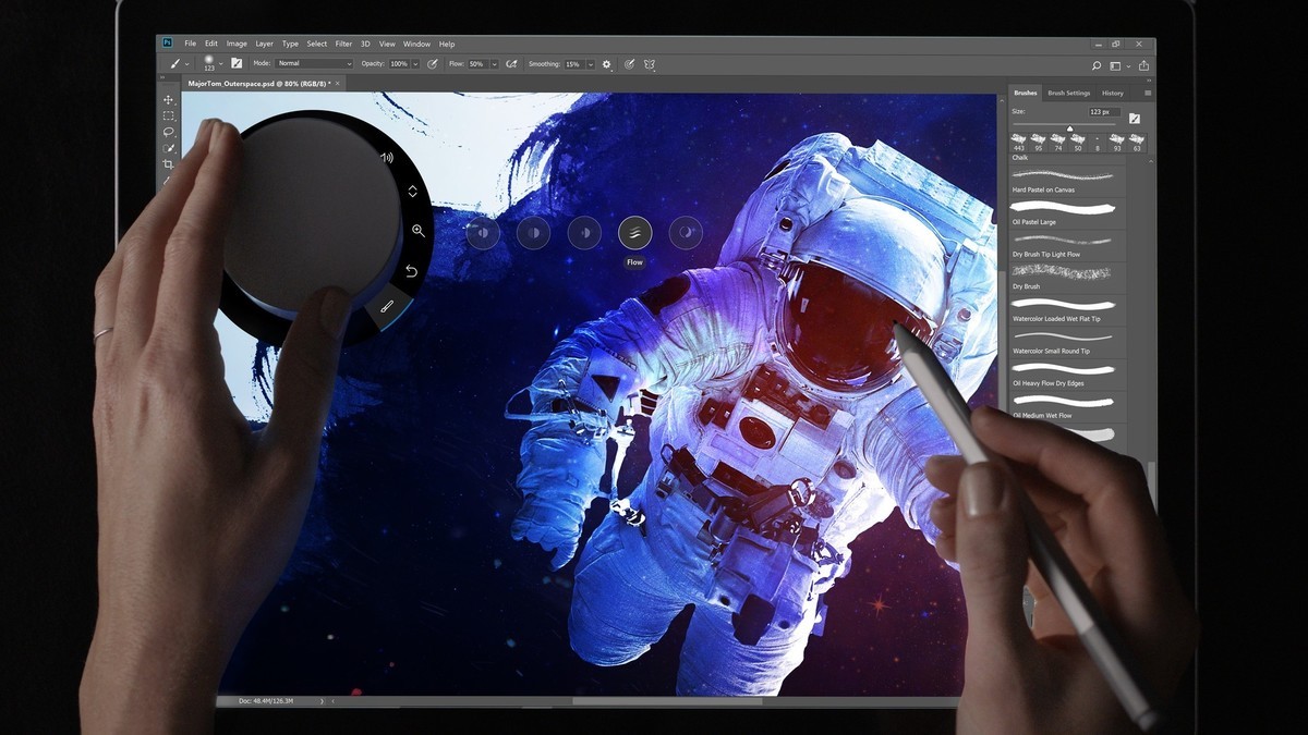 Adobe Photoshop开始全面支持创意配件Surface Dial