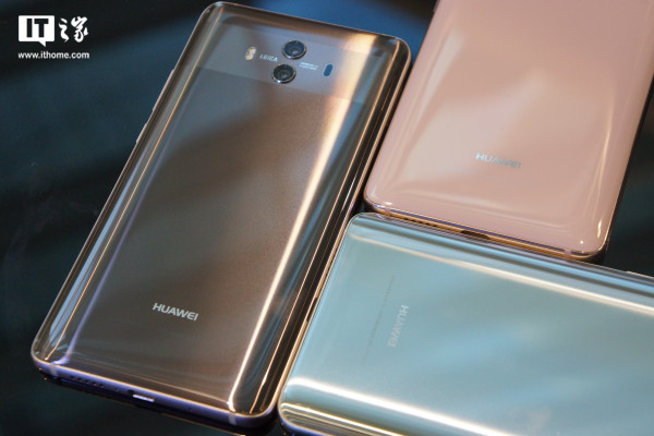 it之家华为mate 10/pro/保时捷设计现场实拍:精英范儿十足