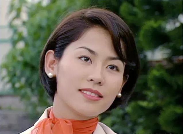 这个时期的宣萱真是娇俏!好想看《壹号皇庭》了!