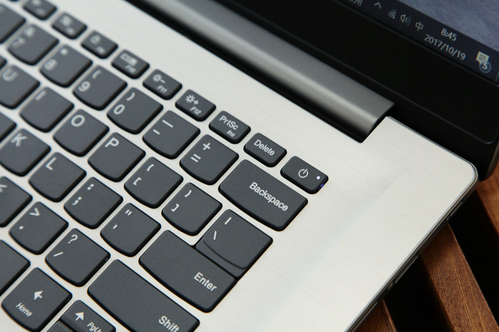 amd四核轻薄好物 联想ideapad 320s图赏