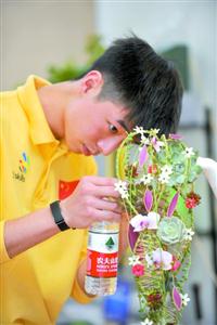 上海两名95后男孩大赛夺金