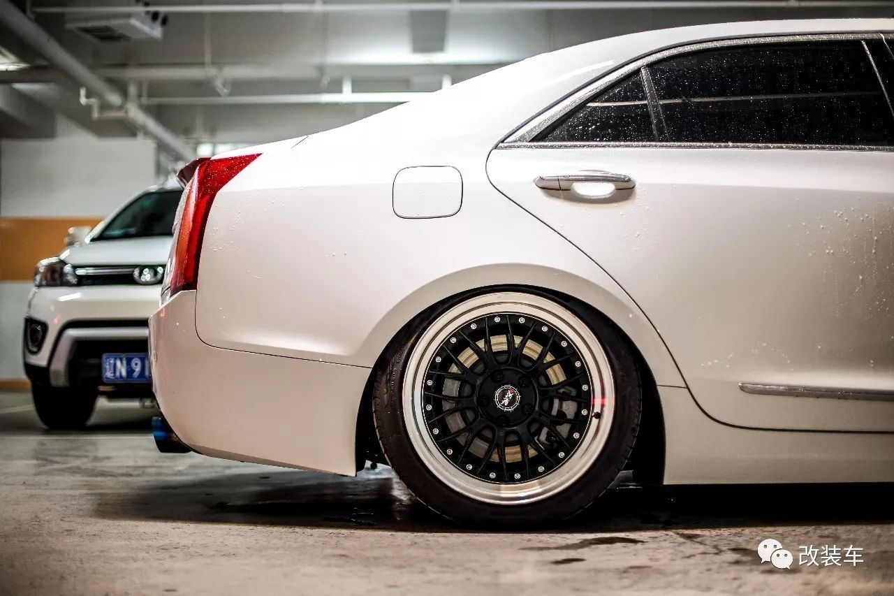 改装件真是少得可怜，来自辽宁的凯迪拉克ATS-L低趴案例