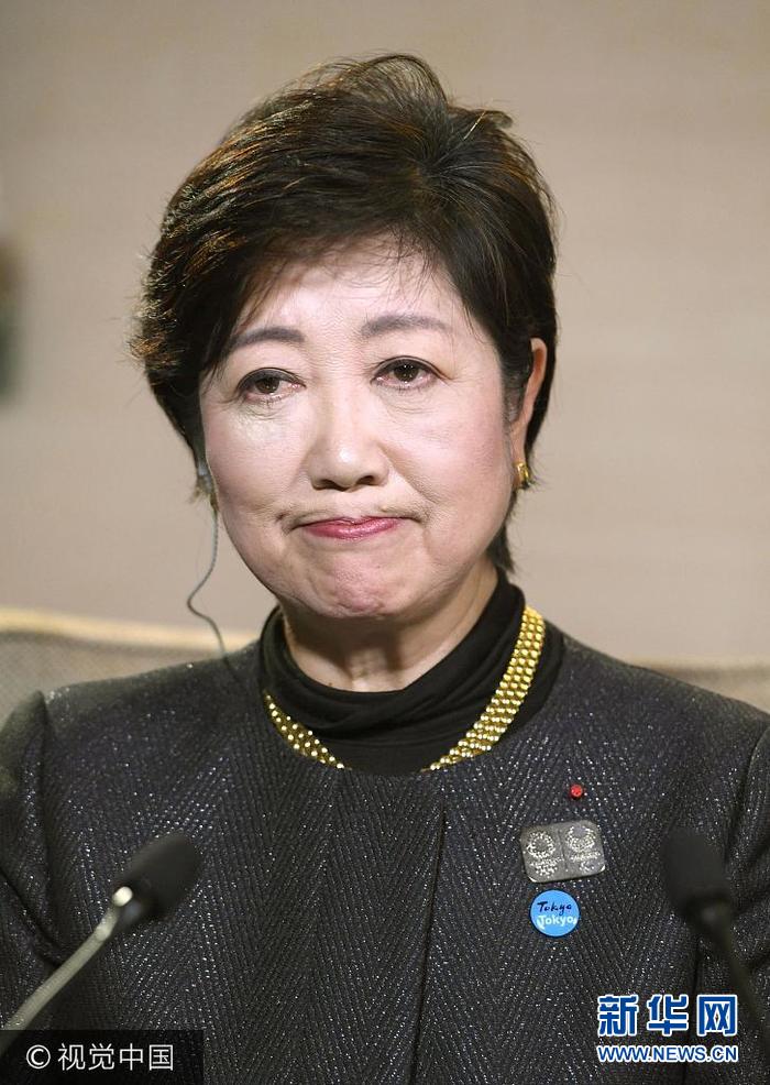 希望之党众议院选举惨败 小池百合子巴黎受访神情凝重双目含泪(组图)