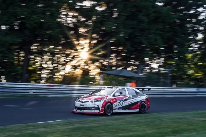 谁说卡罗拉/雷凌没人改装，这几款帅得根本不像买菜车！