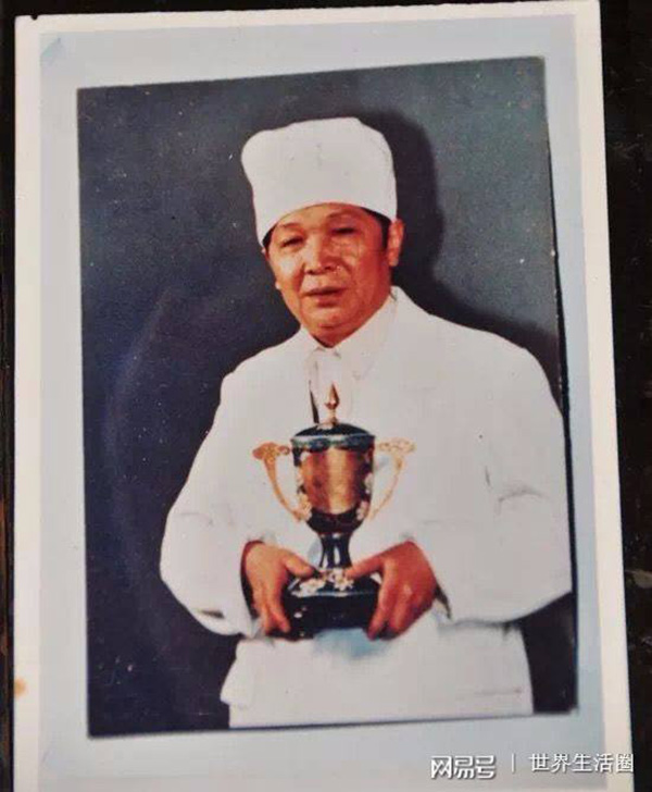 85岁川菜泰斗李跃华逝世,曾以一道"咸菜什锦"声名鹊起