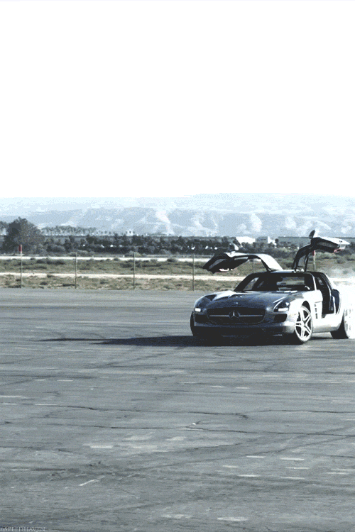 什么剪刀门、鸥翼门，全都弱爆了！这种车门打开方式，你绝对没见过