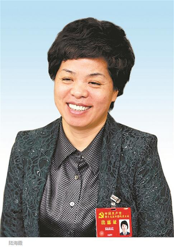 党委书记康维,中国铁路成都局集团有限公司董事长,党委副书记宋修德