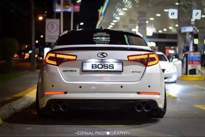 不玩汽配城一切改装从简，这辆起亚K5改成低趴相当有味道！