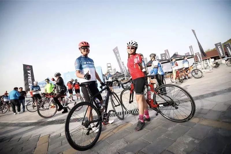 趣车局丨一场周末的骑行放松之旅，真是没有玩够！