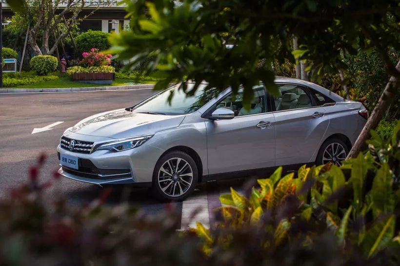 后浪推前浪 试驾东风启辰D60