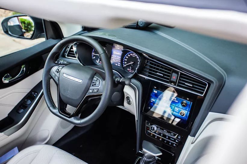 后浪推前浪 试驾东风启辰D60