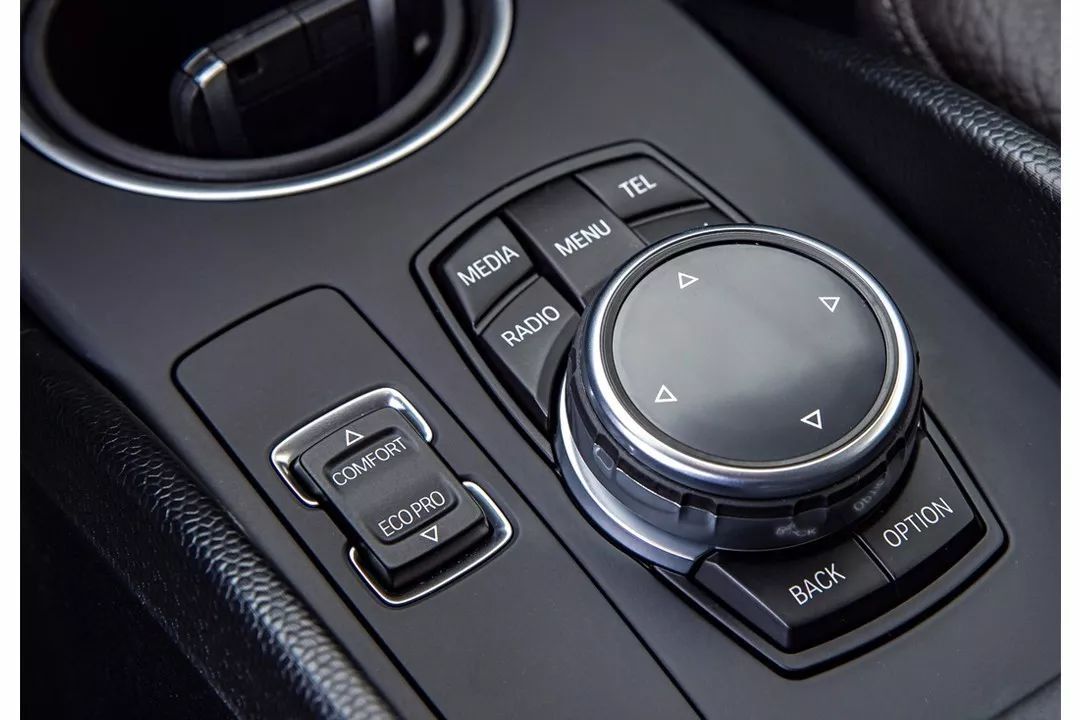 信不信由你，不烧油也能有宝马的操控！