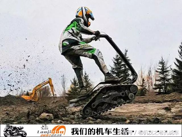 这台3万售价的履带式全地形摩托将一众ADV拉力摩托秒杀