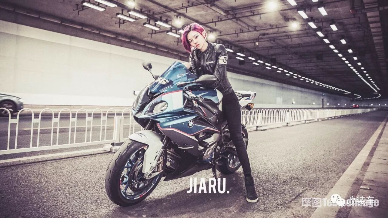 机车短发大长腿，北京妹子的这几辆公升级摩托都是梦想座驾！