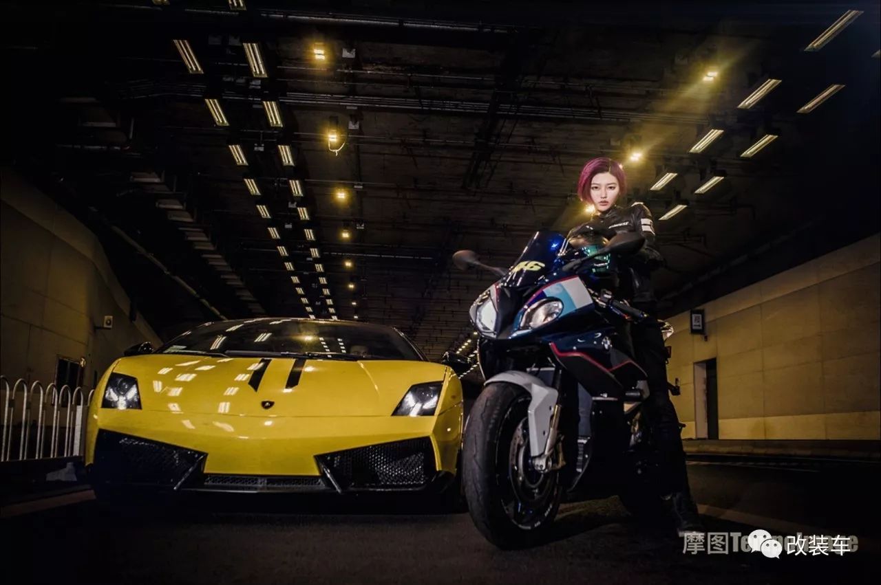 机车短发大长腿，北京妹子的这几辆公升级摩托都是梦想座驾！