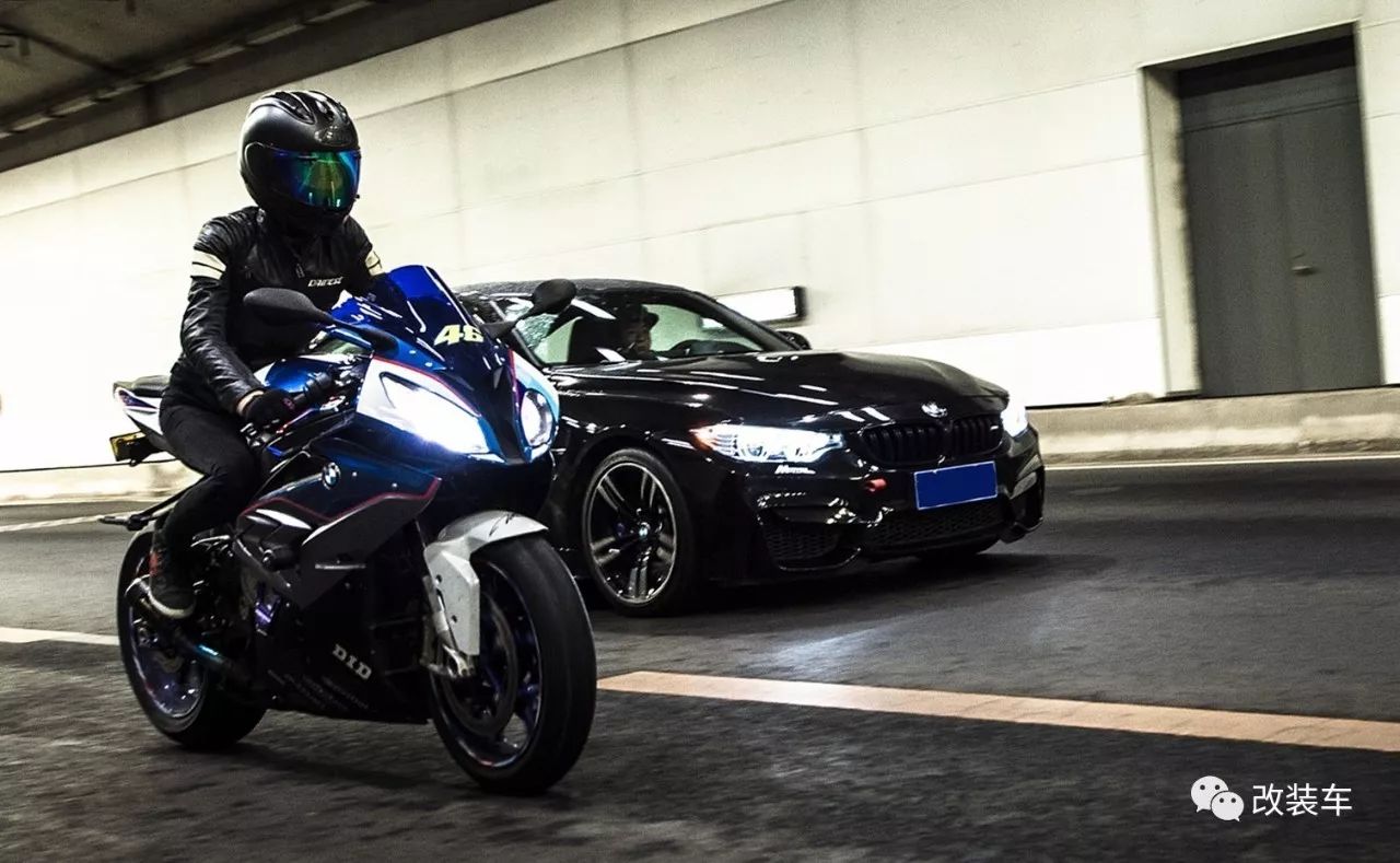 机车短发大长腿，北京妹子的这几辆公升级摩托都是梦想座驾！