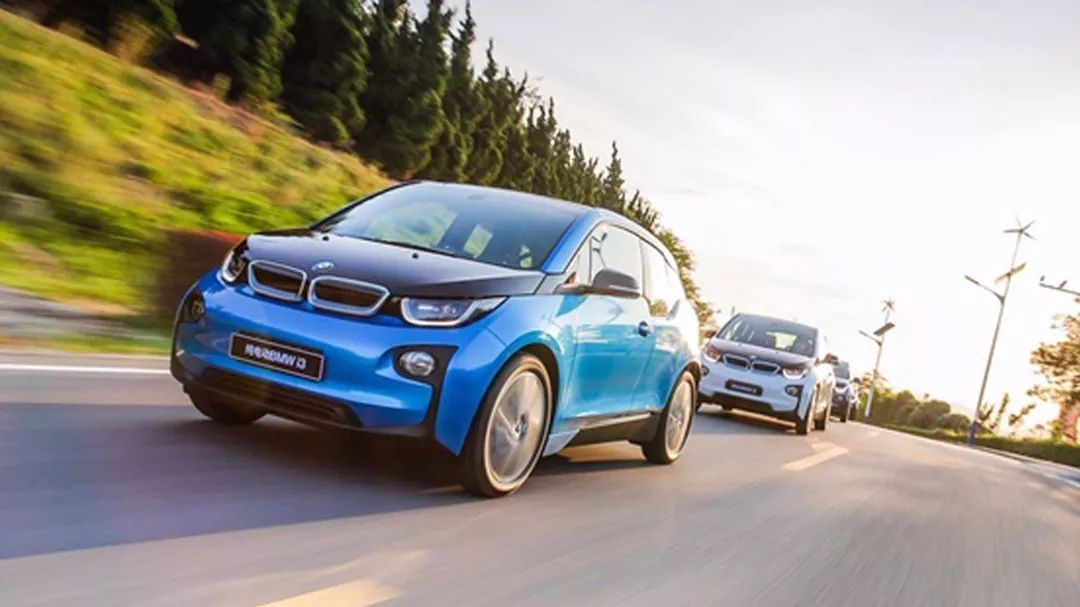 信不信由你，不烧油也能有宝马的操控！