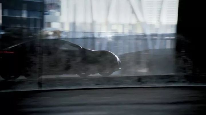 竟敢上班时间打游戏，英国警察利用赛车游戏提高驾驶技术！