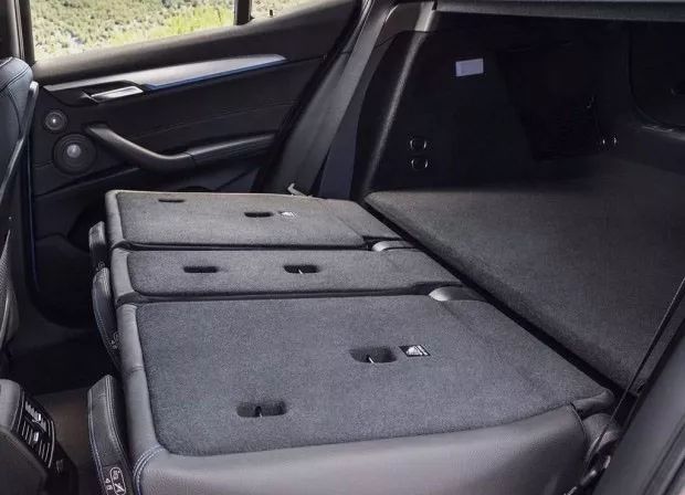 全新SUV宝马X2长这样！2.0T卖30万你考虑吗？