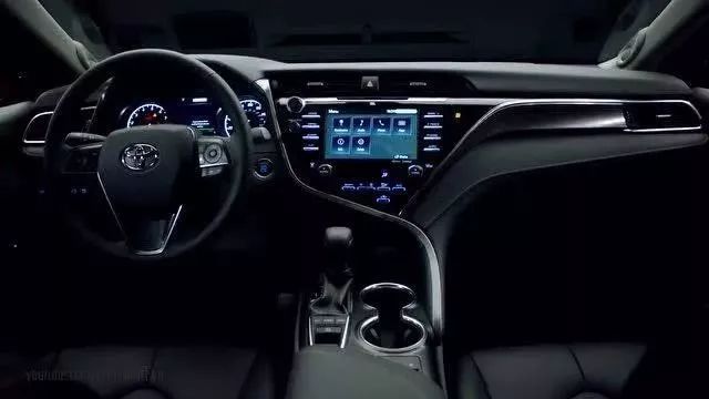 现象级的出现，不仅仅是换代这么简单