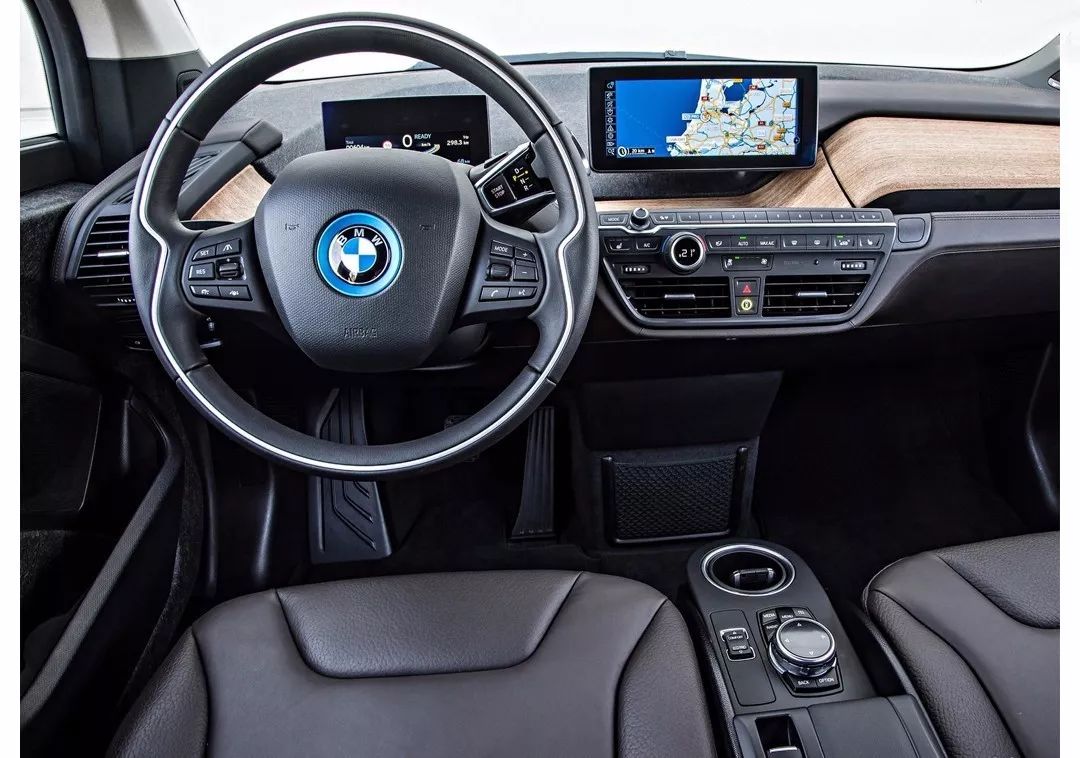 信不信由你，不烧油也能有宝马的操控！