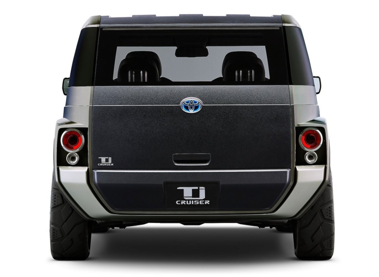 兼具MPV和SUV的双性特征，深度剖析丰田TJ Cruiser