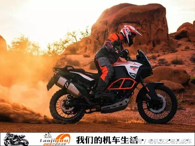 这台3万售价的履带式全地形摩托将一众ADV拉力摩托秒杀