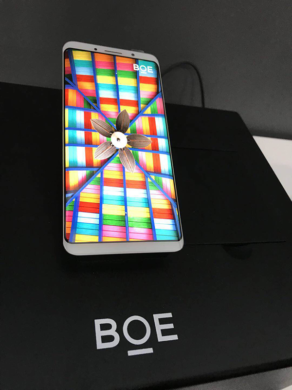 国内首条柔性屏生产线实现量产:开始交付华为