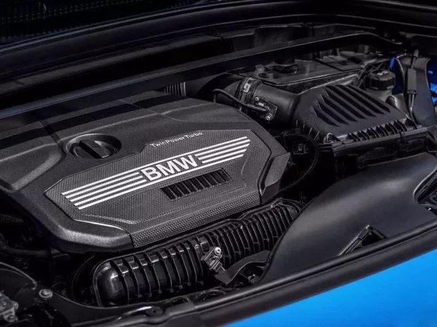 全新SUV宝马X2长这样！2.0T卖30万你考虑吗？